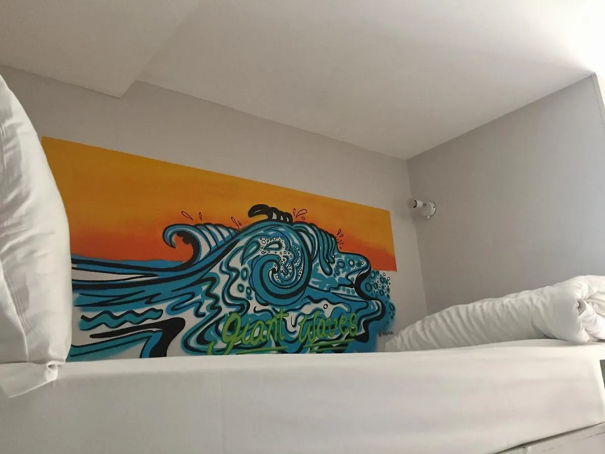 Golden Tram 242 Suites & Hostel Lisbona 0*,