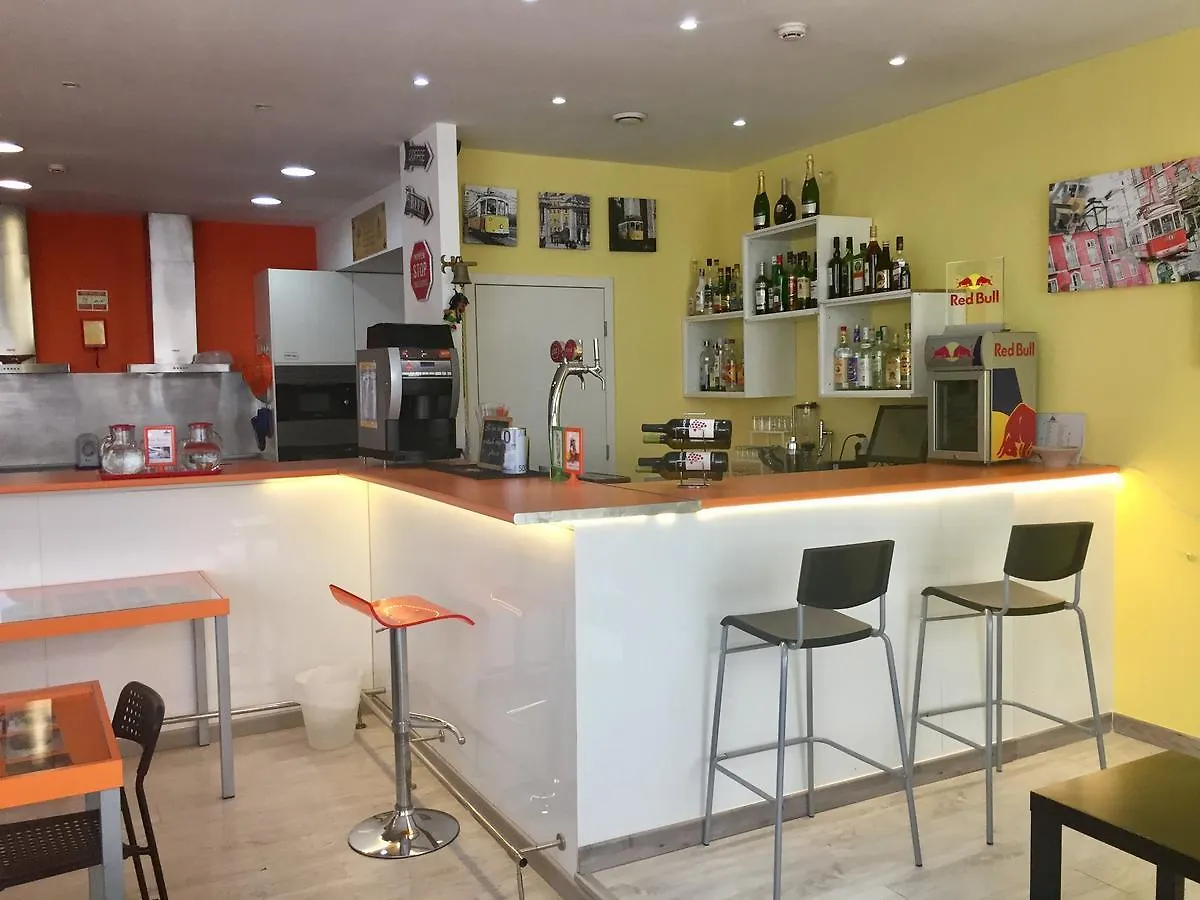 Golden Tram 242 Suites & Hostel Lisbona