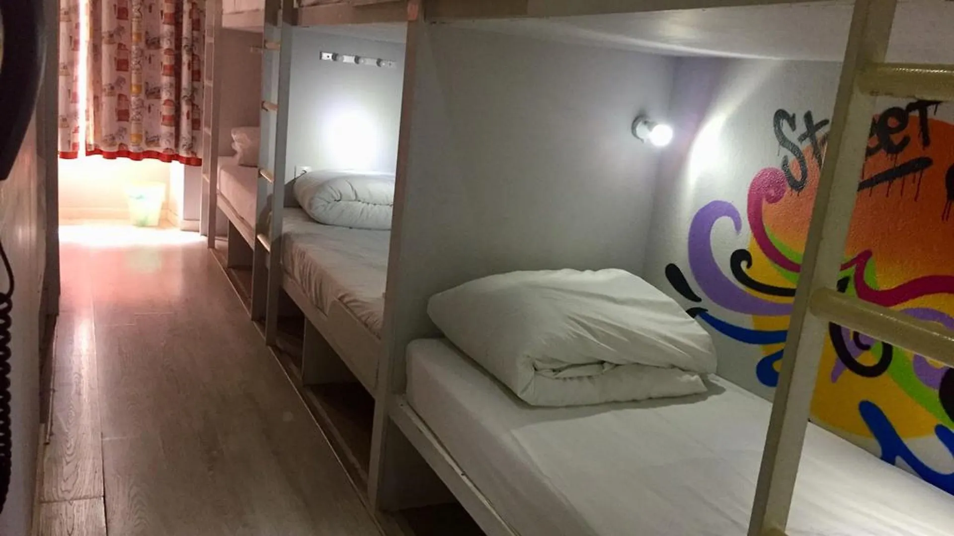 Golden Tram 242 Suites & Hostel Lisboa