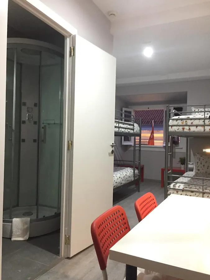 Golden Tram 242 Suites & Hostel Lisbon