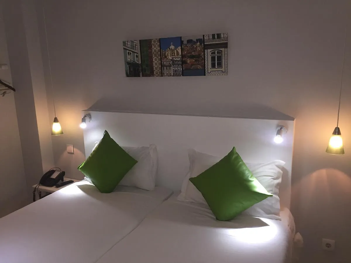 Golden Tram 242 Suites & Hostel Lisbon 0*,