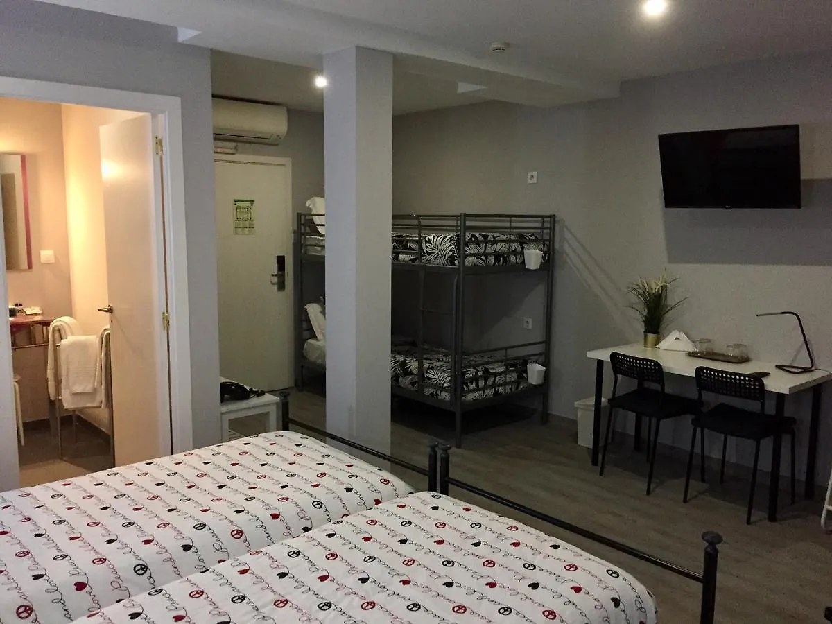 Golden Tram 242 Suites & Hostel Lisbon
